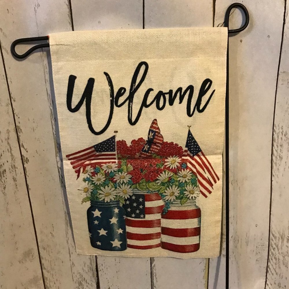 NEW Garden Flag Welcome flag with mason jars and American flag colors, daisies